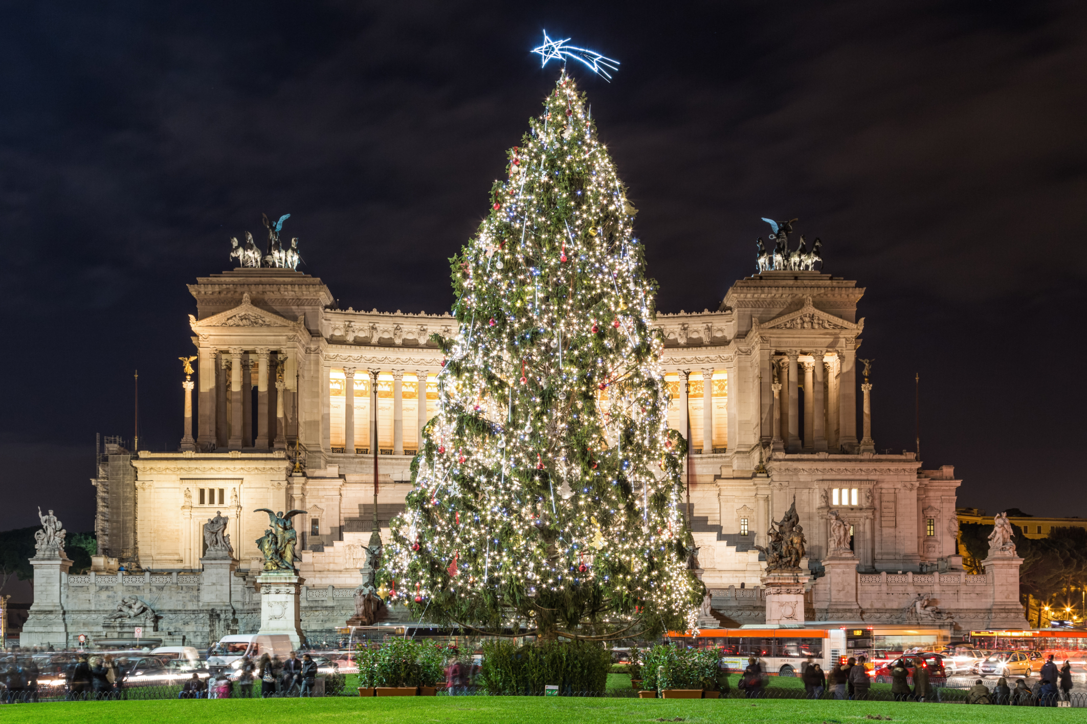 Monumento a Vittorio Emanuele II zur Weihnachtszeit